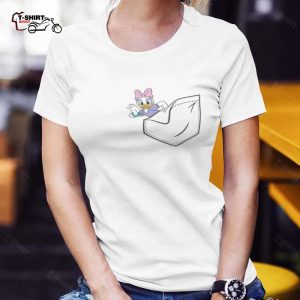 Daisy Duck Small Pocket T Shirt Disney 1