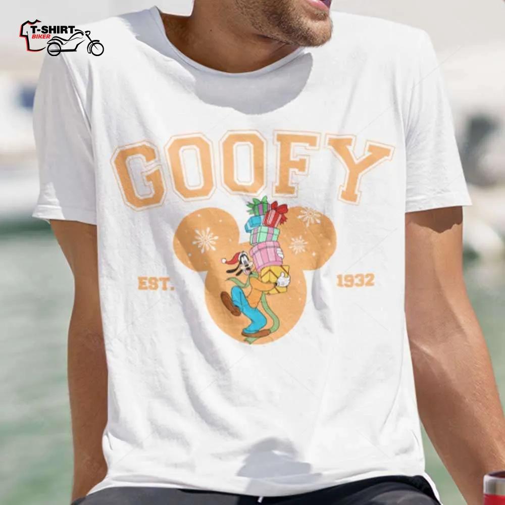 Goofy Est 1932 Christmas T-shirt Disney Goofy Est 1932 Christmas T-shirt Disney